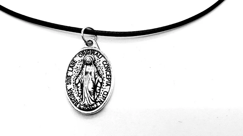 Holy Mother Saint Virgin Mary Pendant Necklace for Women Girls Christian Cross Medallion Leather Rope Necklaces Lady Christmas Gift Jewelry