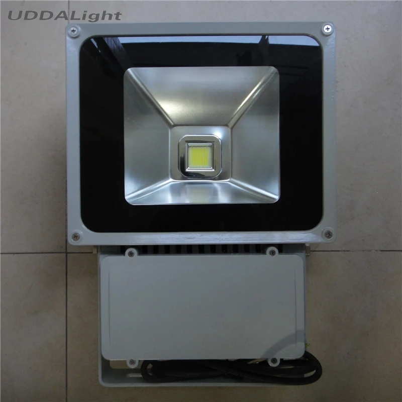 Светодиодные 220 v 100 w прожекторы наружные светодиодные водонепроницаемые лампы 70 w серый