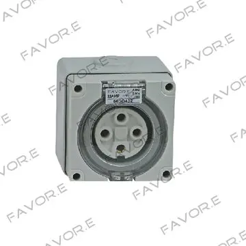 

*32A three phase 4 round pin waterproof socket IP66 56SO432