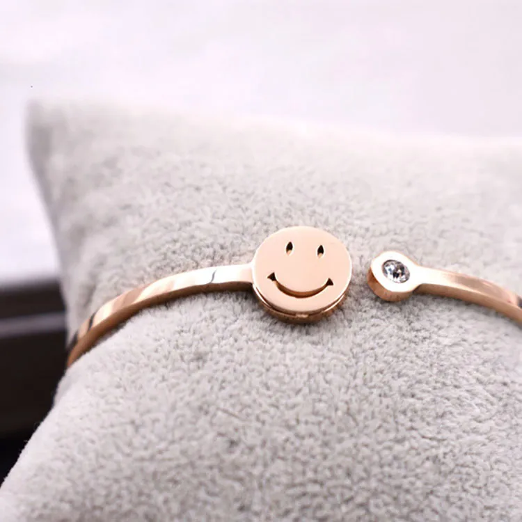 

MIARA.L customized exquisite unique titanium steel rose gold bracelet excellent sweet sexy popular smiling bracelet for ladies