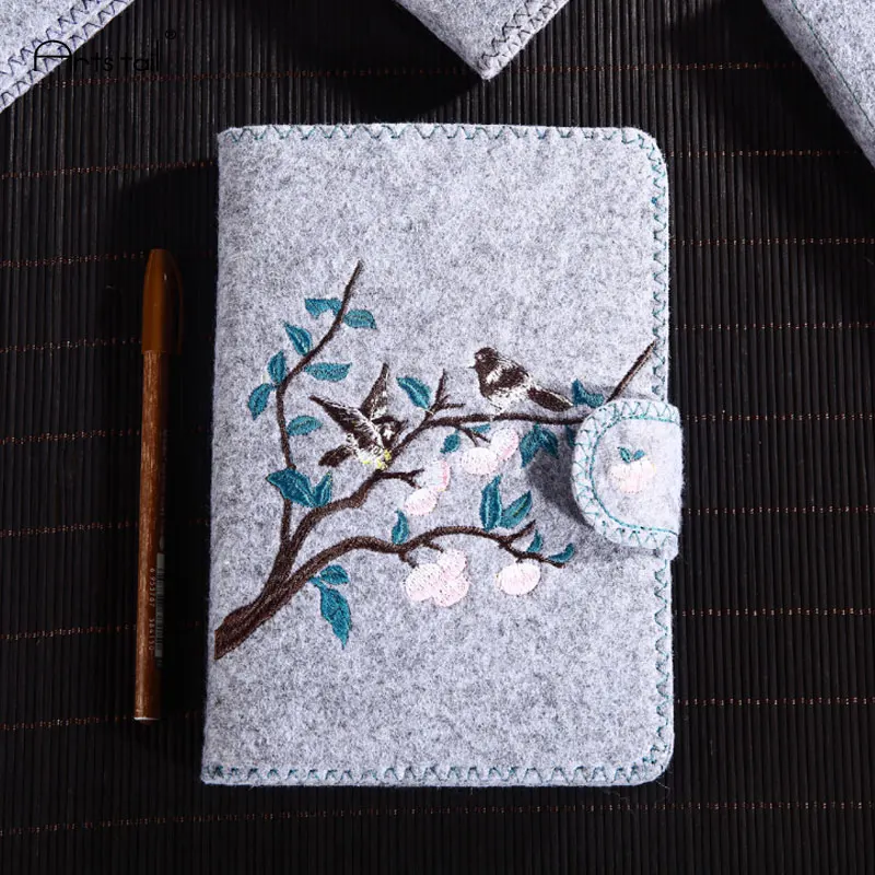 32 K войлочное покрывало классический китайский стиль вышивка Подарочная записная книжка крафт-бумага Daolin бумага смешивание - Цвет: kingfisher