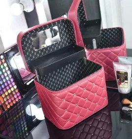 red makeup bag Для женщин Косметическая сумка для косметики коробка Дизайнер Высокое качество Повседневное портативный для макияжа Сумки косметички оптом черный A10391 - Цвет: red makeup bag