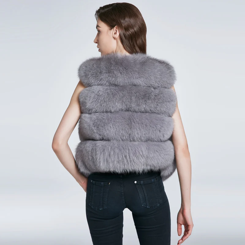 Рисунок 6 - JKP жилет из натурального Лисьего