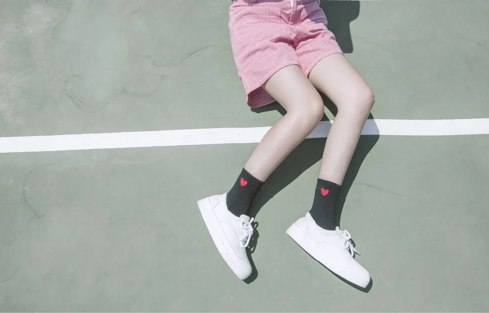 2017 Япония новые модные женские туфли носки для девочек Лот Оптовая Продажа 100 пар эластичный скейтборд дамы характер бренд Сердце Kawaii