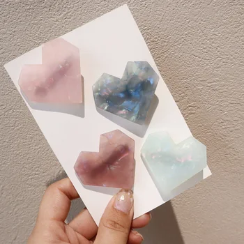 

2019 New Fashion Heart Shape Resin Hair Clips for Women Hairpins Acetic Acid Shiny Heart Shell Hairgrip Hair Accessories Gift