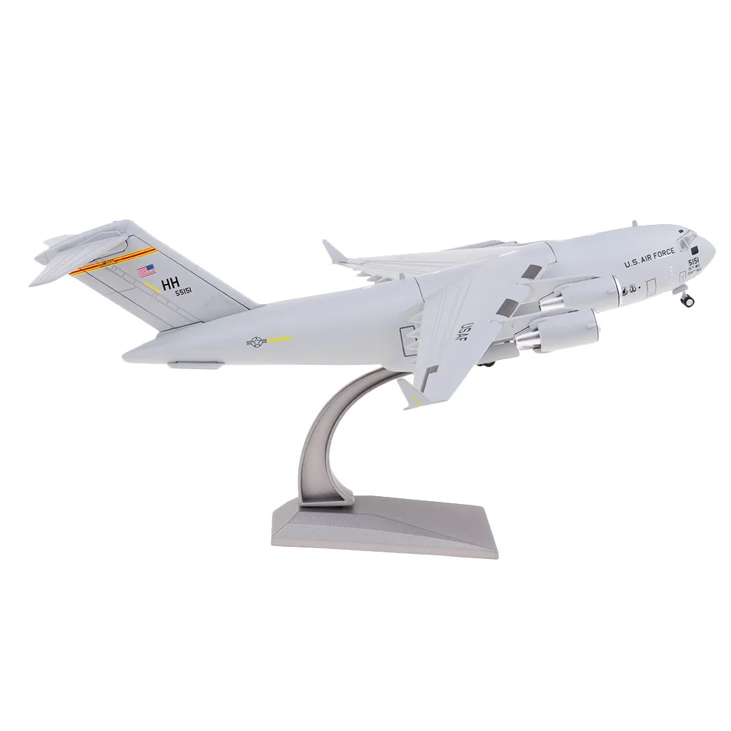 1:200 Scale Alloy C-17 Transport Plane Airplane  Toy Model Diecast Plane Model Toy Home Decoration Gift  Alloy material 