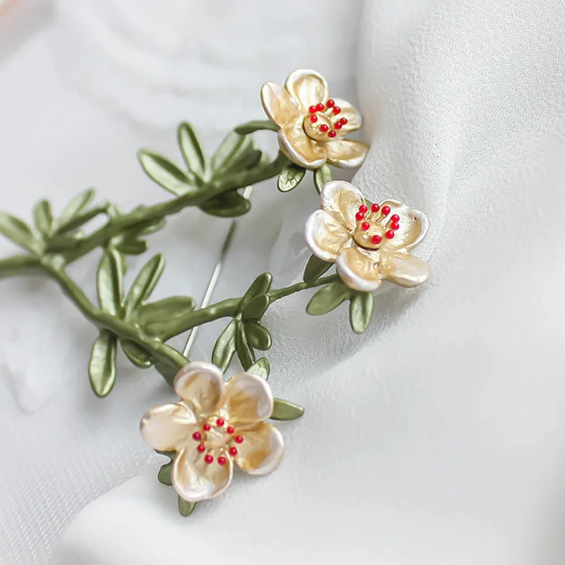 

WKOUD EAM Jewelry / 2018 New Fashion Temperament Plant Tundra Rose Exquisite Brooch Women's Accessories S#B06806