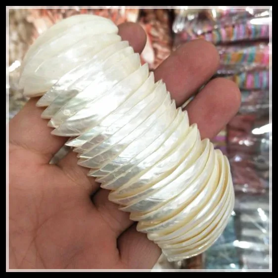 

nature saltwater shell bracelets mother of pearl bangles top fashion seawater shell beads bracelets long wideth 35mm