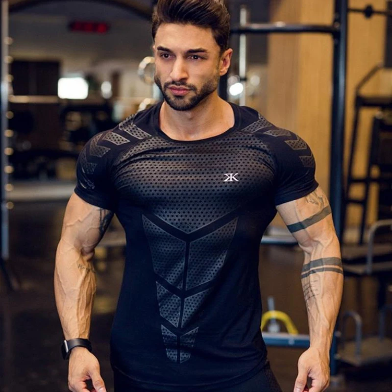 Tight t shirt for gym Clearance