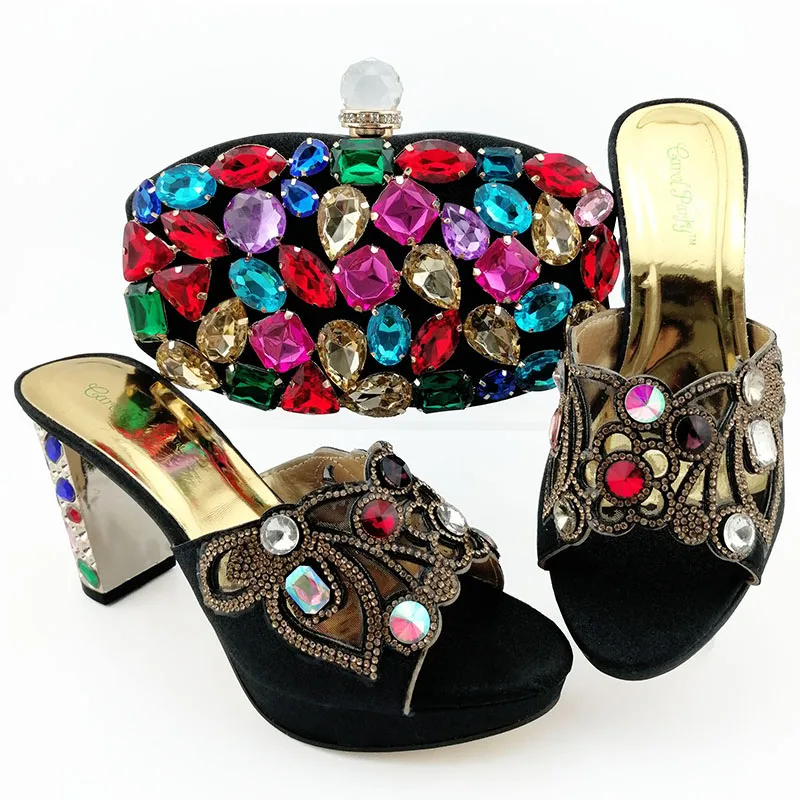 QSL007 BLACK SIZE 38-43 HEEL 9CM 1.1KG 225RMB