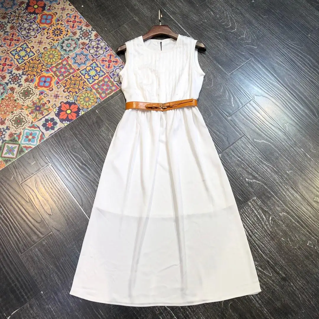 

The new summer 2019 fashion show thin waist dress
