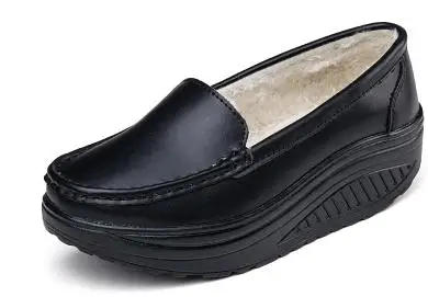 

2018 new thick-bottomed muffin shakes women's shoes comfortable non-slip work shoes black.