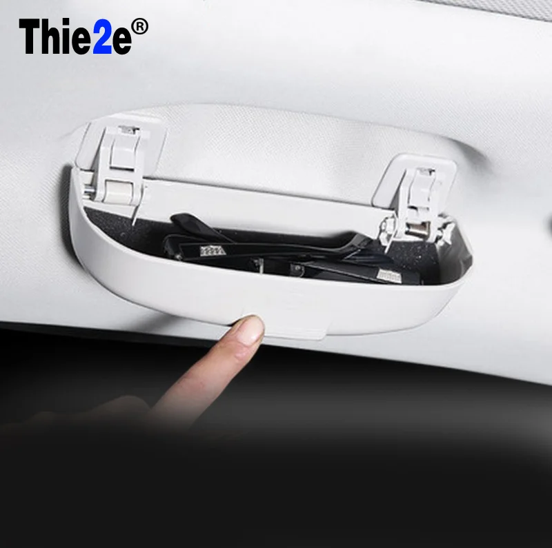 

2017 Convenient Car Accessories Storage Box Autos Parts Sunglass Eye Glasses Holder Box Case For Jeep Renegade 2014 2015 2016