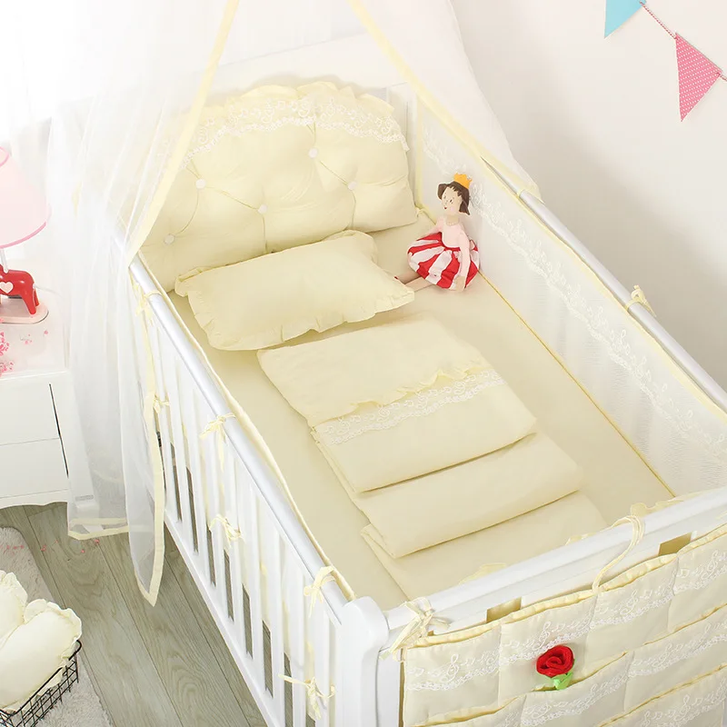 Летние Детские однотонные кружевные Цвет Шпаргалки Бампер кровать объемного Прохладный Обувь с дышащей сеткой кровать чехол для одежды