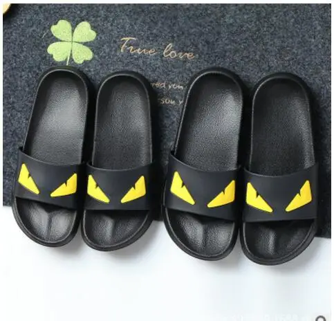 

Free shipping Boys Slippers summer rubber Children's Slippers Bat sandals Girl slippers shoes baby bat shoes Boy Home shoes 28
