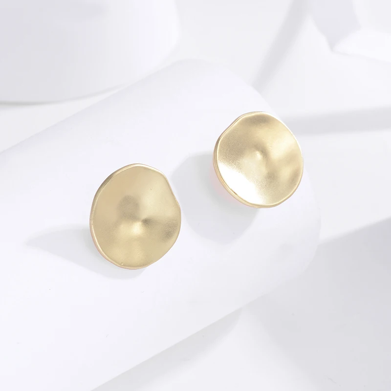 

HONGYE New Irregular Type Small Stud Earrings for women Trendy Classical Gold Women Earrings Brincos 2019