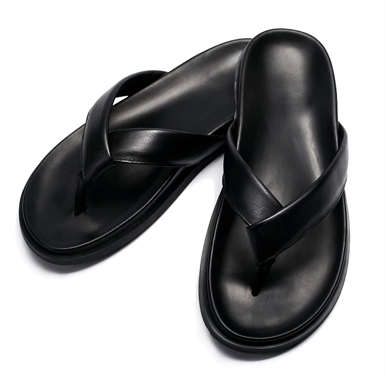 

Slipper men summer men's flip-flops summer leather trend anti-slip casual foot beach shoes fashion men 39-44