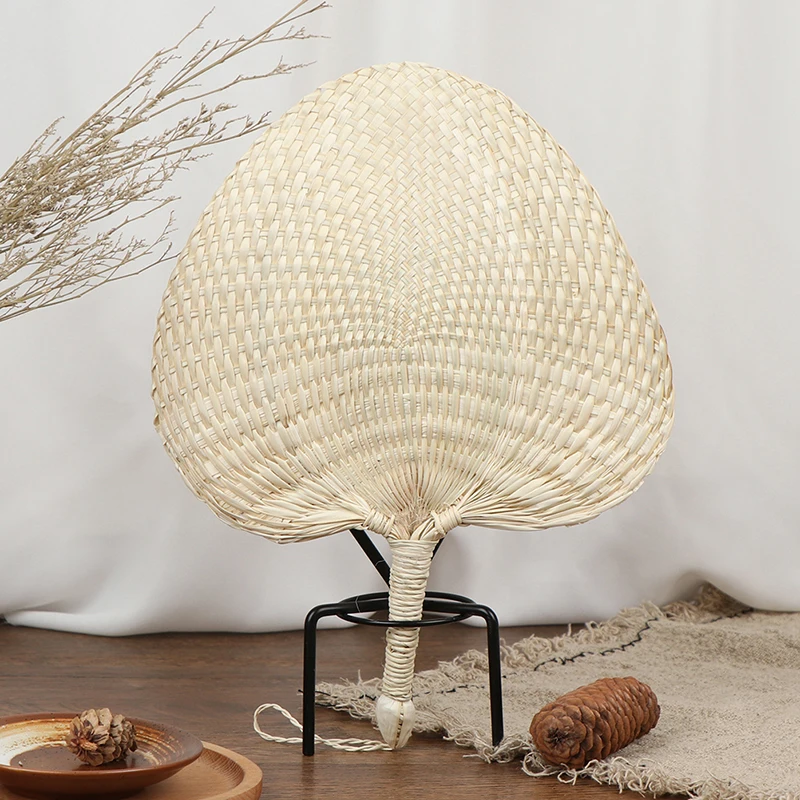 1PC Hot Sale Cool Baby Hand-woven Mosquito Repellent Fan Summer Manual Straw Hand Fans Palm Leaf