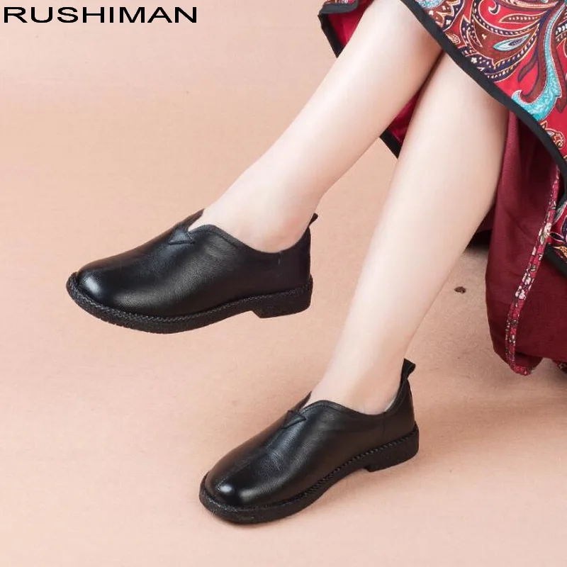

Autumn Winter comfortable casual plus velvet fur shoes Genuine Leather Flat shoes soft bottom pregnant women mother shoes