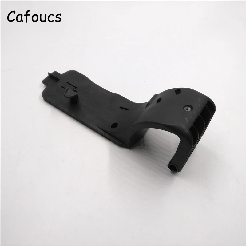 For focus fuel tank cap mount