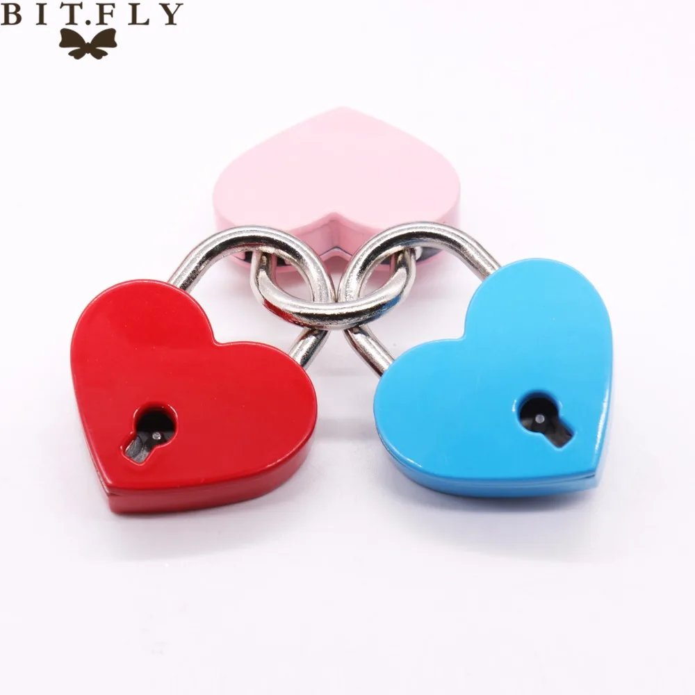 

Mini Heart shape mini lock with KEY lovely wedding game props little gift for the guest beautiful wish lock DIY crafts supplies