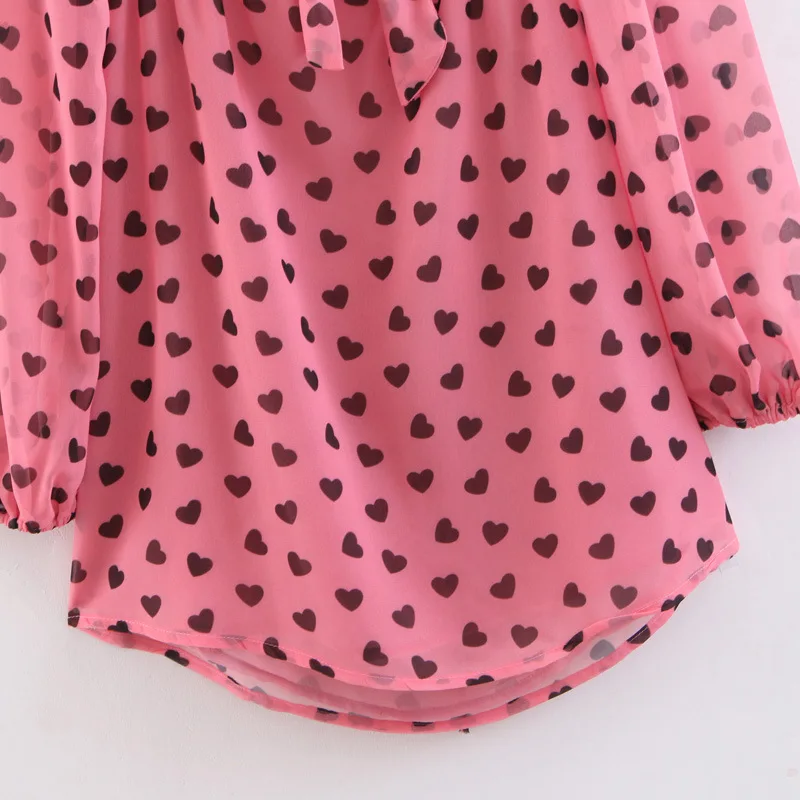 10607426837_1832055227