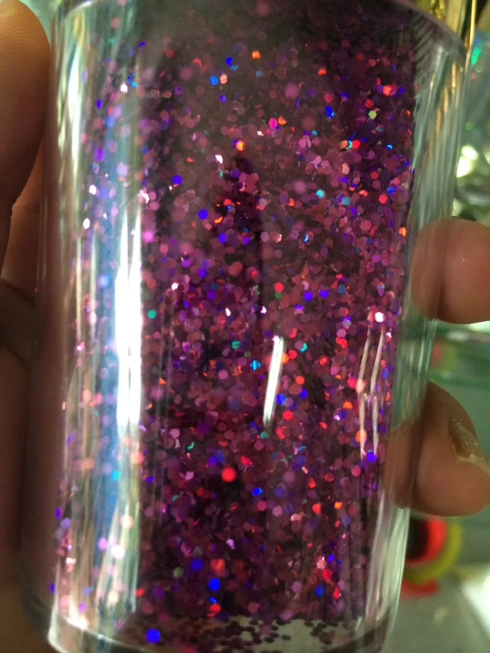 

04 Pink Holographic solvent resistant glitter