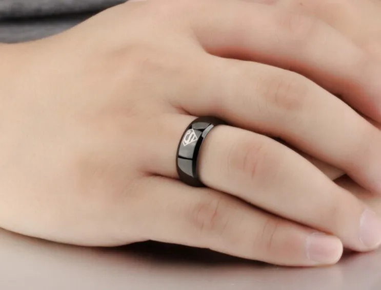 Супермен кольцо для ключей titanium из нержавеющей стали мужское с логотипом