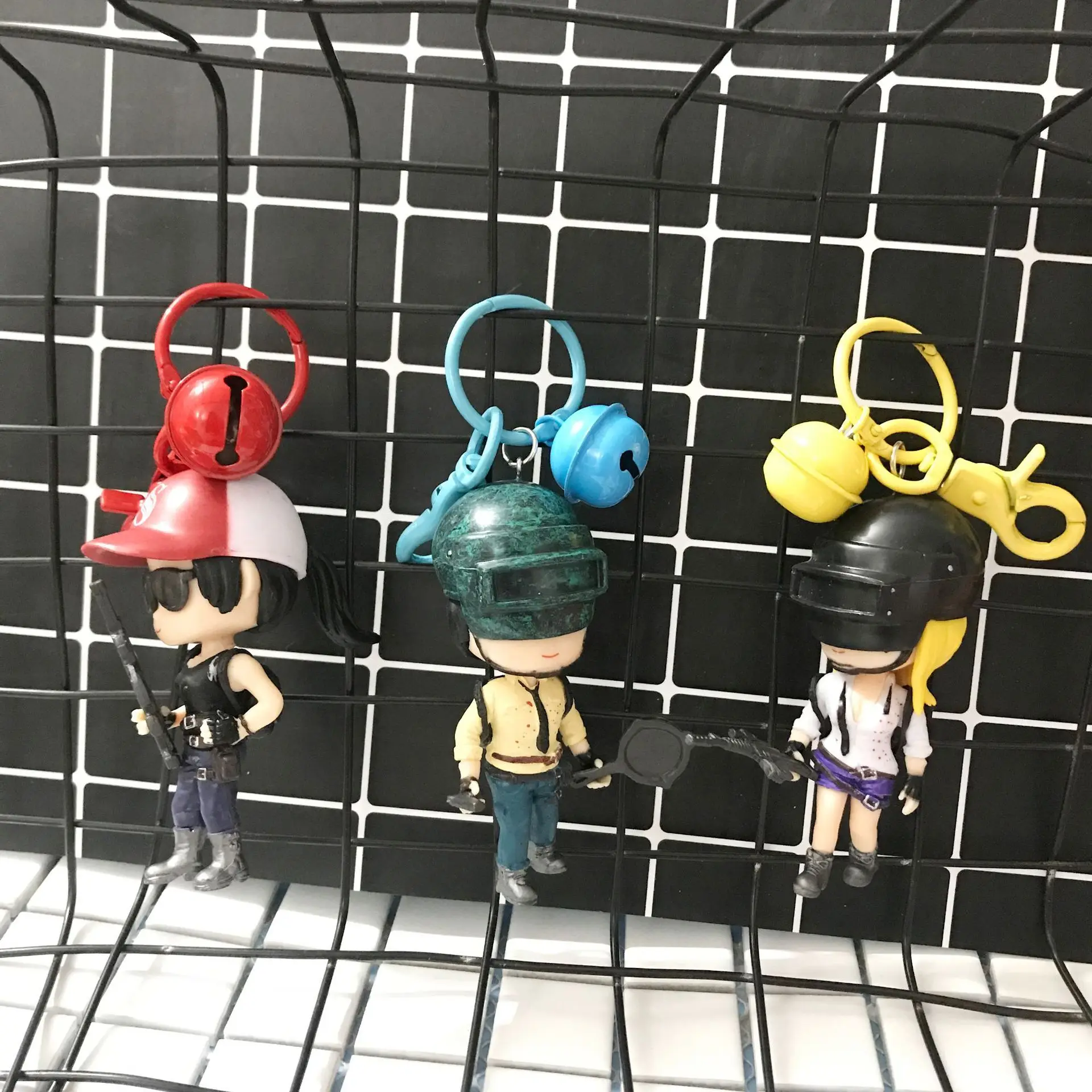 

Fancy&Fantasy Cartoon Game Pubg Keychain Level 3 Helmet PVC Doll Saucepan Key Chain Fans Battle Grounds Keyring Gift Llaveros