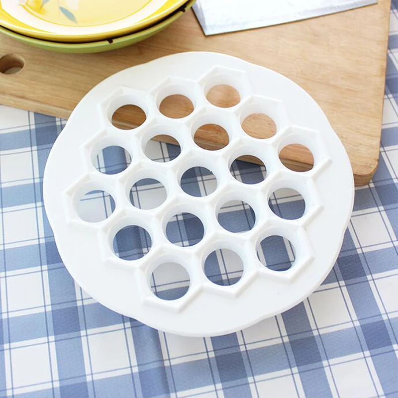 Hot Sale Kitchen Tools ABS Dumpling Molds 1 Pcs 19 Holes DIY Plastic