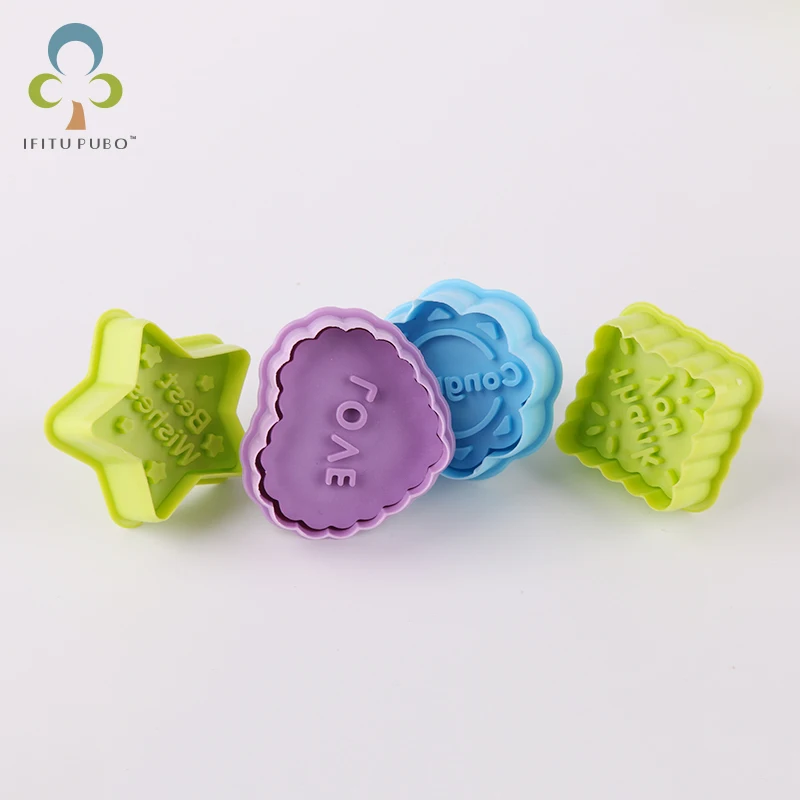 

4Pcs/Set 3D Heart Star Square Flower Shape Fondant Cake Mould Biscuit Cookie Plunger Cutters Sugarcraft Decor Kitchen Tool GYH