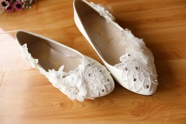 Туфли-лодочки с белыми кружевными цветами Женские свадебные туфли на среднем и низком Обувь на высоком каблуке милые женские туфли ручной работы обувь для невест; Цвет: красный, праздничное платье обувь