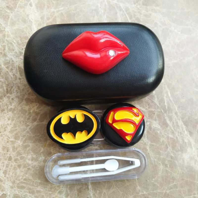 Liusventina Kontaktlinsen Container los Großhandel 10 Für Box Lippen Linsen Liebhaber Combo Teile Superman Fall Batman Farbe Mädchen Geschenk 8r18qSw
