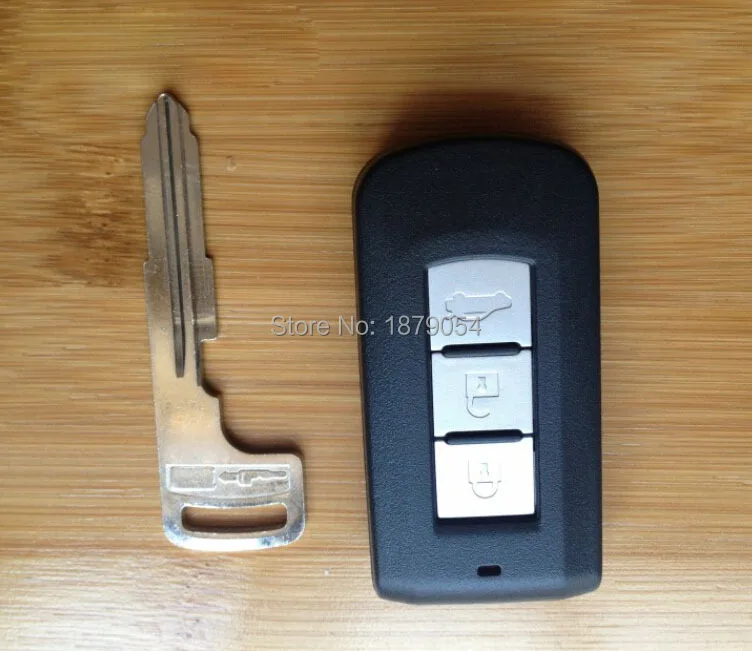 Mitsubishi Exceed Outlander Pajero remote key shell 3 buttons  (6).jpg