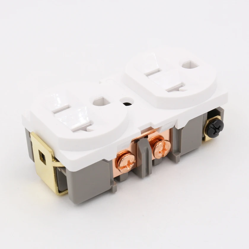 

Free shipping 2 pieces HiFi copper Plated US 20A AC Duplex Receptacles Wall Outlet Power Distributor