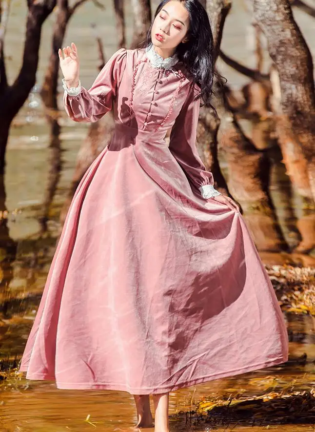 

High Quality Hot Sale 2018 Autumn New Arrival Retro Retro Stand Collar Lace Flower Embroidery Long Sleeve Woman Long Dress Pink