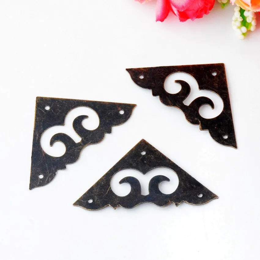 

Free Shipping-40Pcs Photo Album Pressure Corner Protector Protects Bronze Tone Metal Bag Box Edge Angle 37x52mm J2963