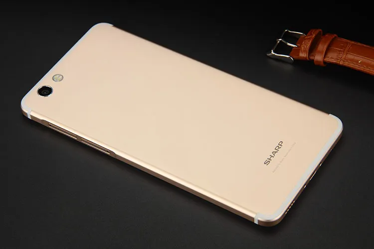 SHARP Z3 FS8009 4GB RAM 64GB ROM Qualcomm Snapdragon 652 1.8GHz Octa Core 5.7 Inch 2.5D Corning Gorilla Glass 2K WQHD Screen Android 7.0 4G LTE Smartphone