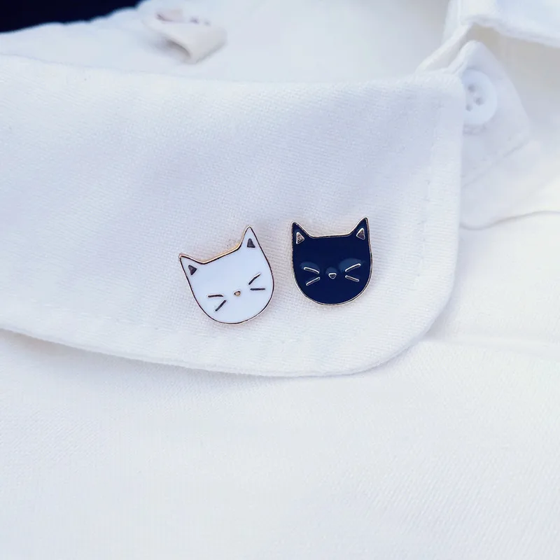 

Cute Black White Cat Brooches Couple Animal Badges For Women Enamel Pins Clothes Lapel Pin Hat Bag Icons Jewelry Men Accessories