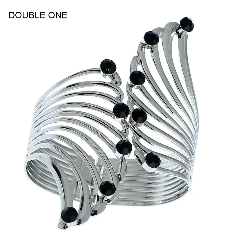 

Alloy Wing Punk Hollow Pattern Bangle Gold Silver Metal Cuff Bracelet Statement Jewelry for Women Gift