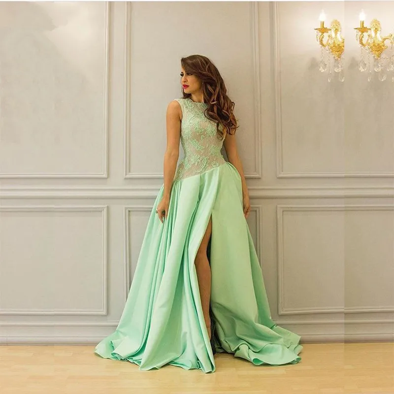 JaneVini Sexy Arabic A Line Evening Dresses Long O Neck Lace Appliques Beaded Side Split Satin Plus Size Women Formal Dress 2019
