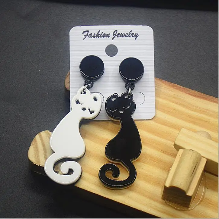 

New design black white cat lovely pet dangle earrings hip pop punk acrylic earrings Korean style long earrings for women girls