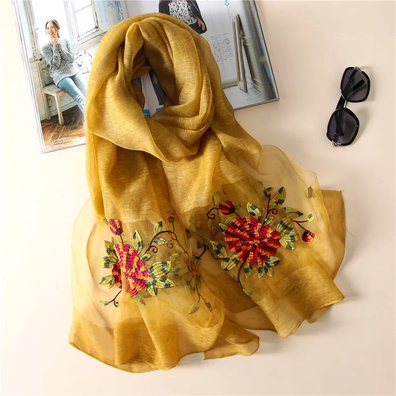 Шелковый шарф для женщин модные стереоскопические вышитые шелковые шарфы Высокое Качество Шаль Обертывание зимний шейный шарф для женщин хиджаб