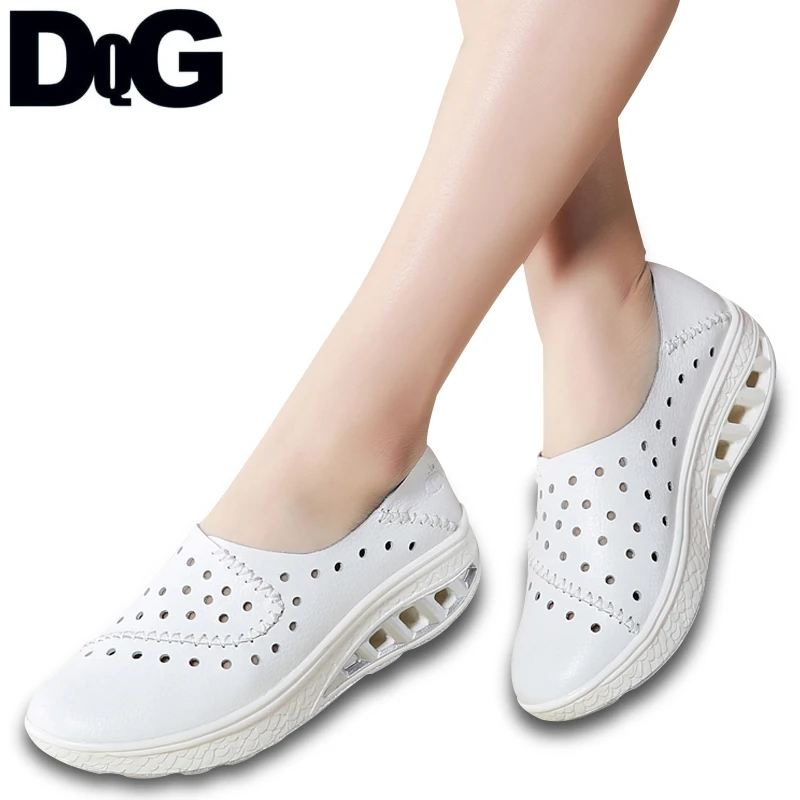 

DQG 2018 Smmuer Casual Women Shoes Leather Hollow Breathable Zapatos Mujer Flat Platform Slip On Ladies Flats Scarpe Donna