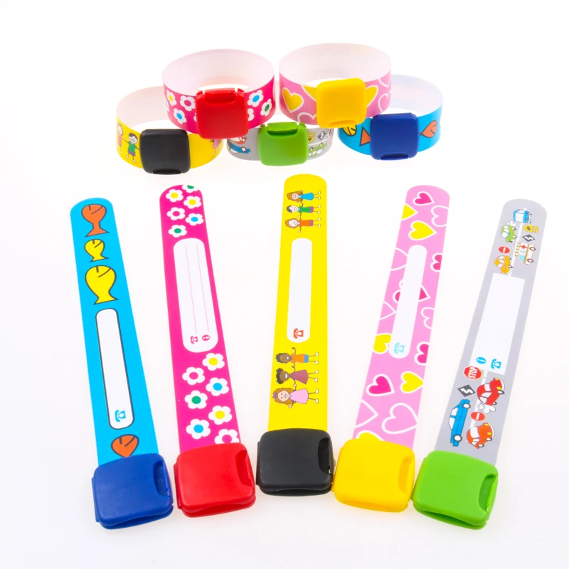 قابل للتعديل Id السلامة الأساور أساور للأطفال الطفل السفر الحدث رحلة ميدانية في الهواء الطلق النشاط للماء قابلة لإعادة الاستخدام 5 ألوان