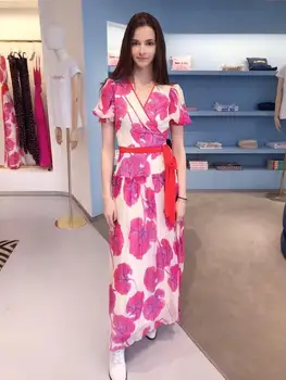 

The new summer 2020 printed short sleeve v-neck wrapped in long dress