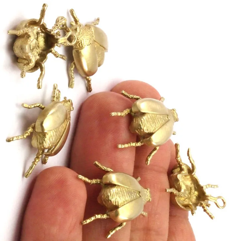 

Raw Brass Bug Fly Insect .. connetors sz (29x22x5.5mm)-- yn495