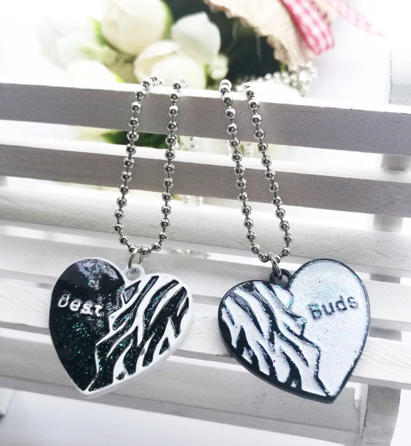 

Children Best Friends Buds Cute Black White Glitter Heart Pendant BFF 2 Necklace Friendship Jewelry Gifts For Kids 10 Set