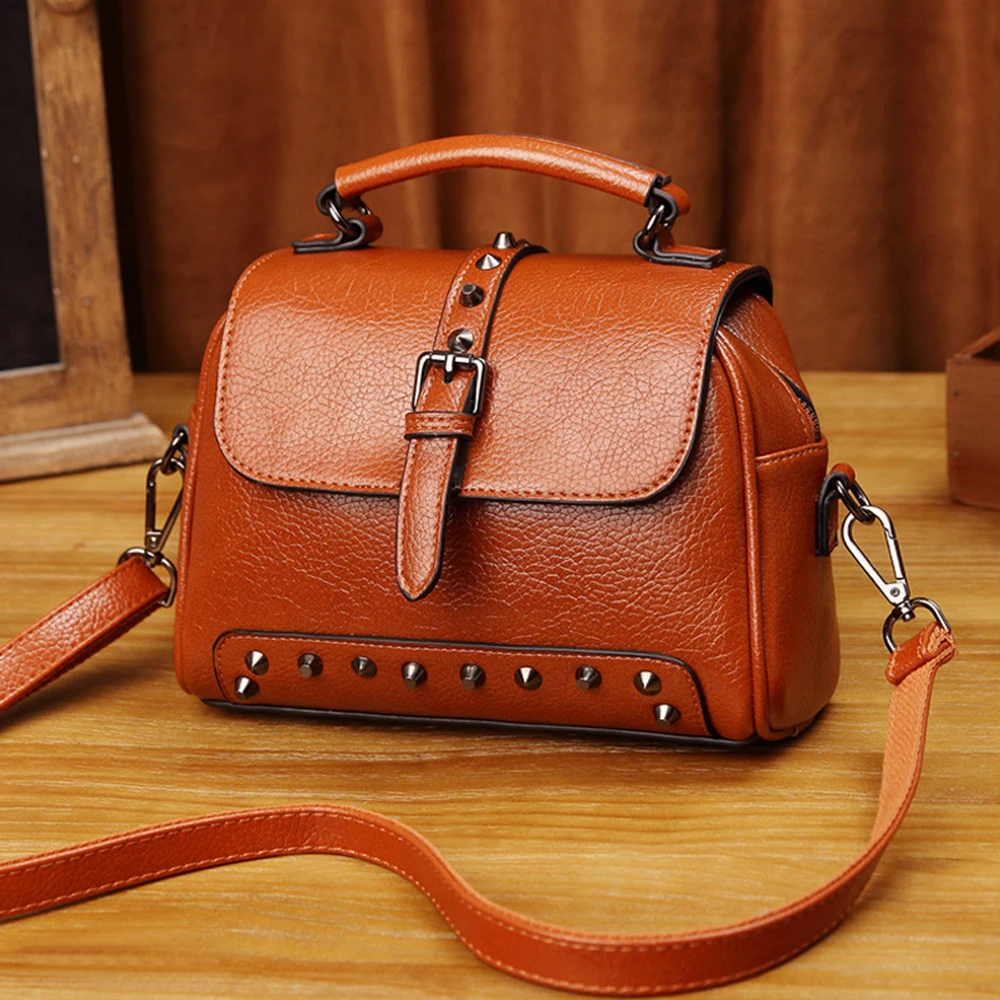 

2018 New Women Rivet Decoration Handbags Retro Multi-function Lady Shoulder Bags Fashion Outdoor Waterproof Female Messenger Bag