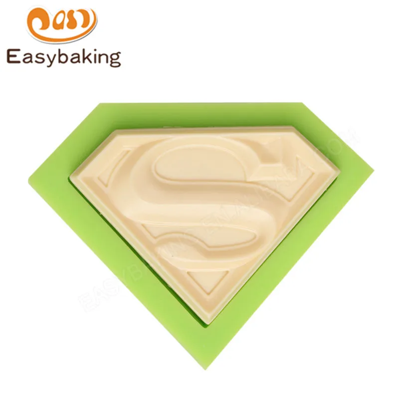 ES-0811 Superman S Fondant Silicone Molds for cake decorating